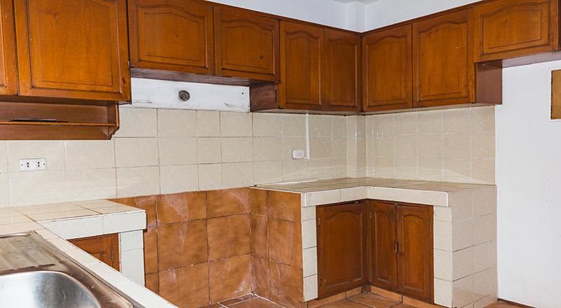 VENTA DE CASA EN LAS ACACIAS - URB. SANTA VICTORIA